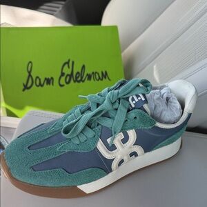 Sam Edelman Teal & Navy Low-Top Sneaker